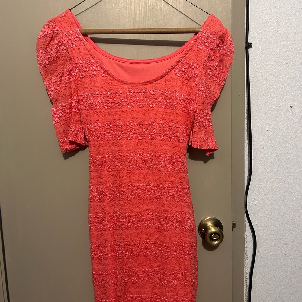 Chic Coral Lace Mini Dress